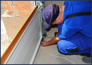 Neighborhood Garage Door Irvine, CA 949-333-0423 - cont-door-instiallation-t-22-gr-23m